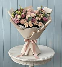 Букет цветов из:  Розы и Лизиантусы в Широковский