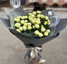 Букет Белые кустовые розы Солинеро в Широковский