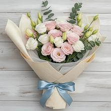 Букет цветов из:  Лизиантусы в Широковский