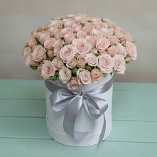 Цветочная композиция из Розы в шляпной коробке в Широковский