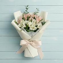 Букет цветов из:  Альстромерии в Широковский