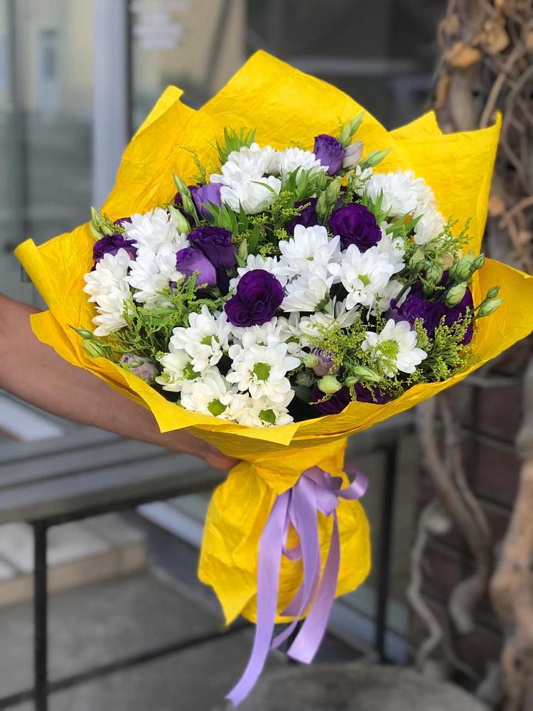 Букет цветов из: Ирисы, Хризантемы и Ромашки в Широковский