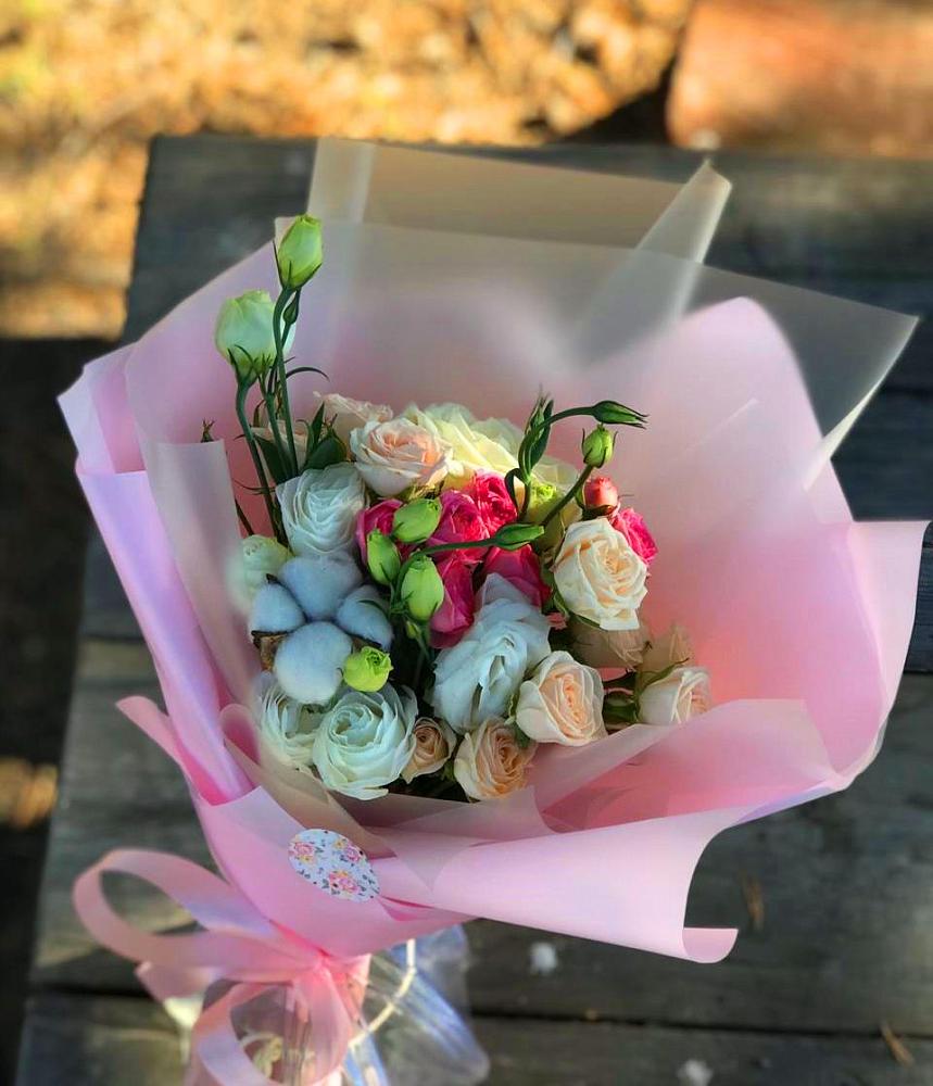 Букет цветов из: Розы и Лизиантусы в Широковский