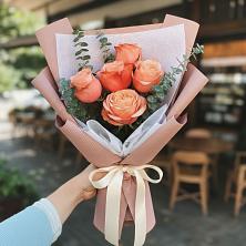 Букет цветов из:  Розы в Широковский