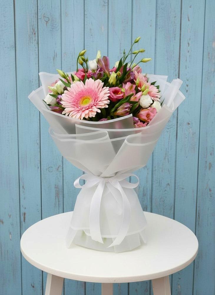 Букет цветов из: Герберы, Альстромерии и Лизиантусы в Широковский