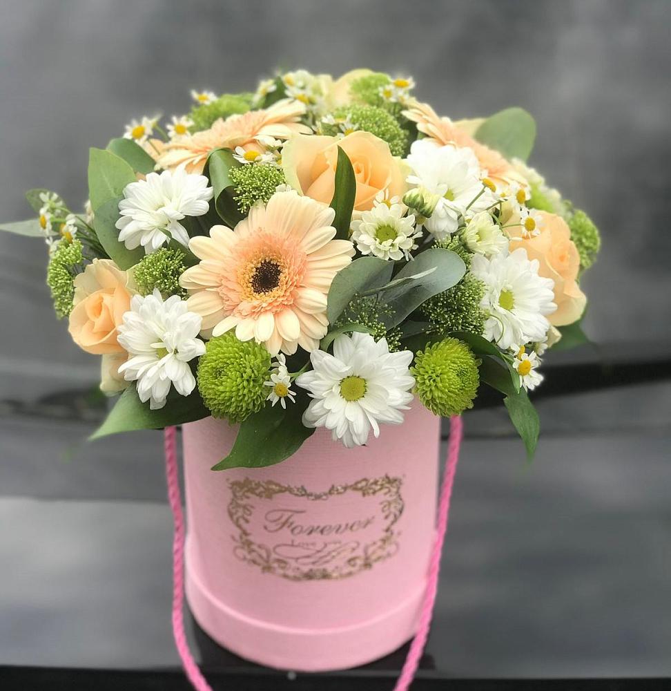 Цветочная композиция из Розы, Герберы и Хризантемы в шляпной коробке в Широковский