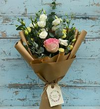 Букет цветов из:  Розы и Лизиантусы в Широковский