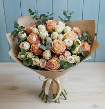 Букет цветов из:  Альстромерии и Розы #REPLACE_PRED# Широковский