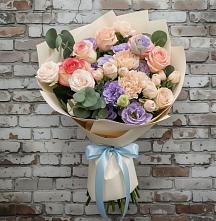 Букет цветов из:  Розы, Лизиантусы и Гвоздики #REPLACE_PRED# Широковский