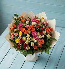 Букет Микс из разноцветных кустовых роз в Широковский