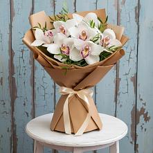 Букет цветов из:  Орхидеи и Розы #REPLACE_PRED# Широковский